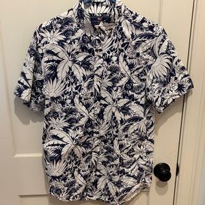 Vineyard Vine Navy and White Floral Men's Shirt